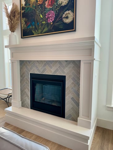 Lyla 3 Sided Surround